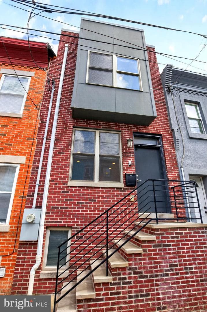 2227 Titan Street photo 1