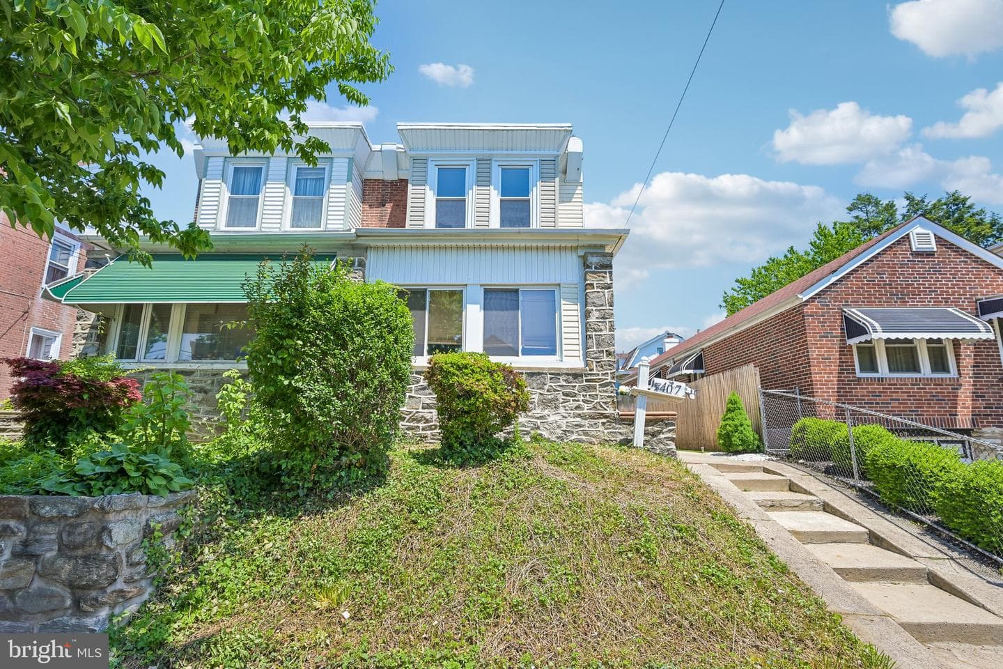 407 Unruh Avenue