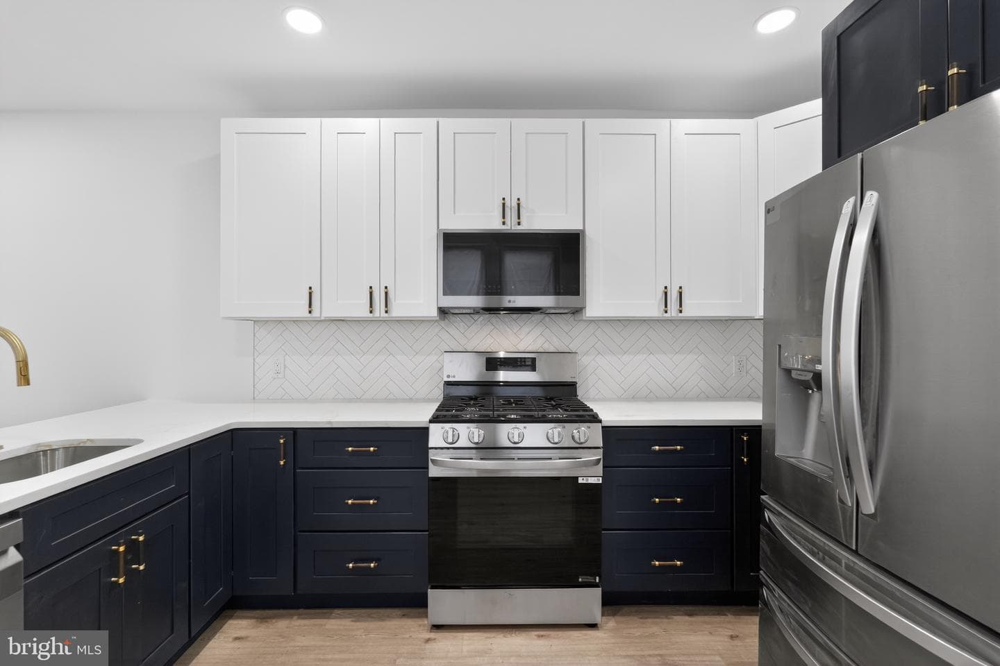 4942 Sansom Street, Philadelphia