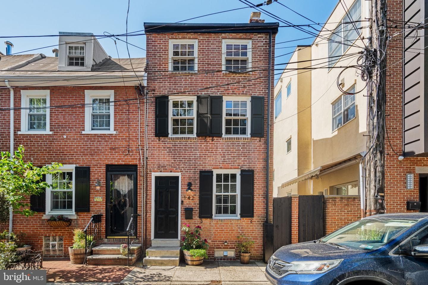 142 Carpenter Street