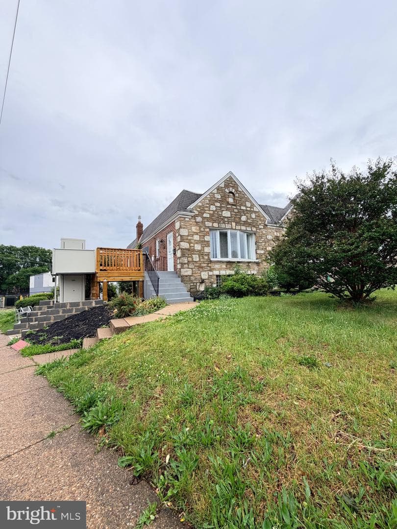 7639 Leonard