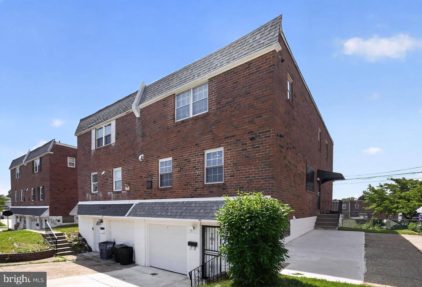 8906 Sylvia Lane