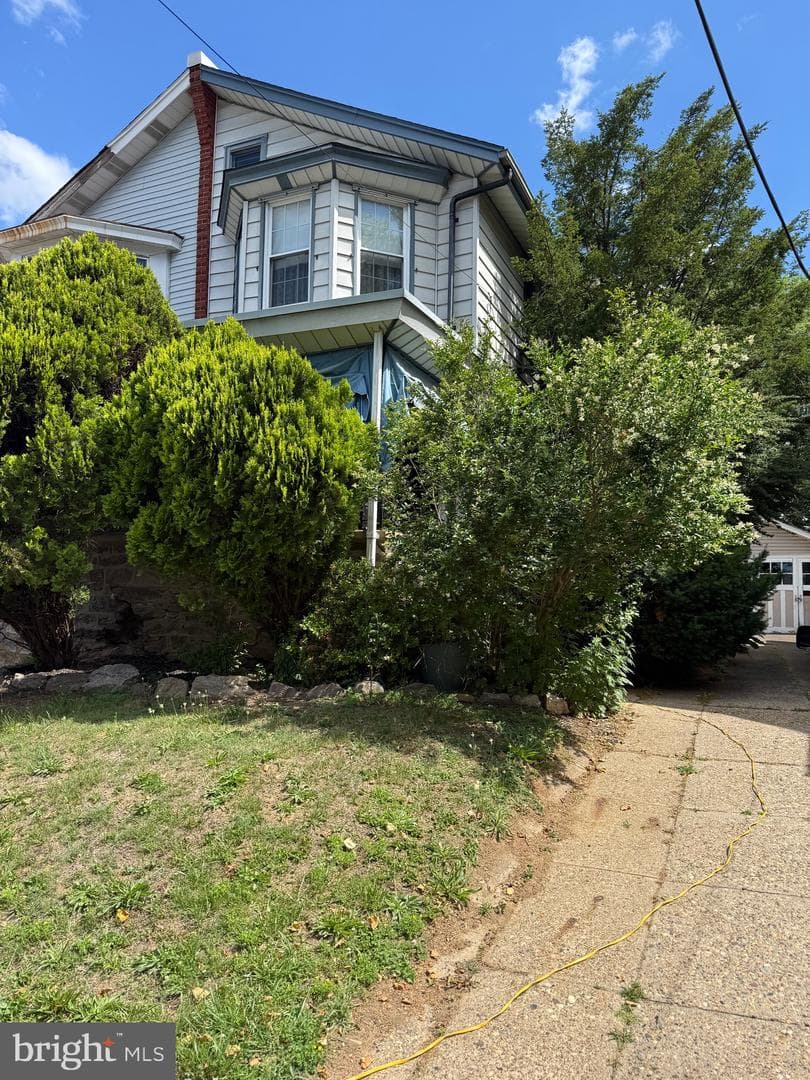 311 Unruh Avenue