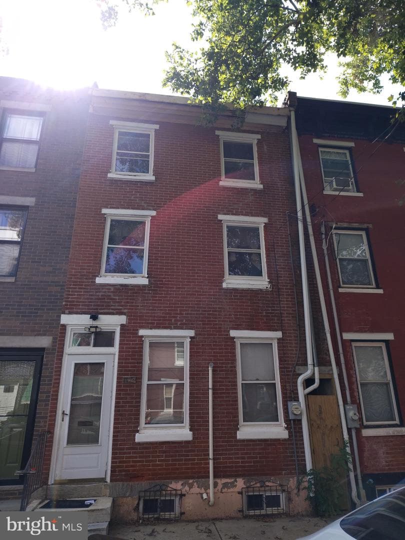 1630 N 3rd Street
