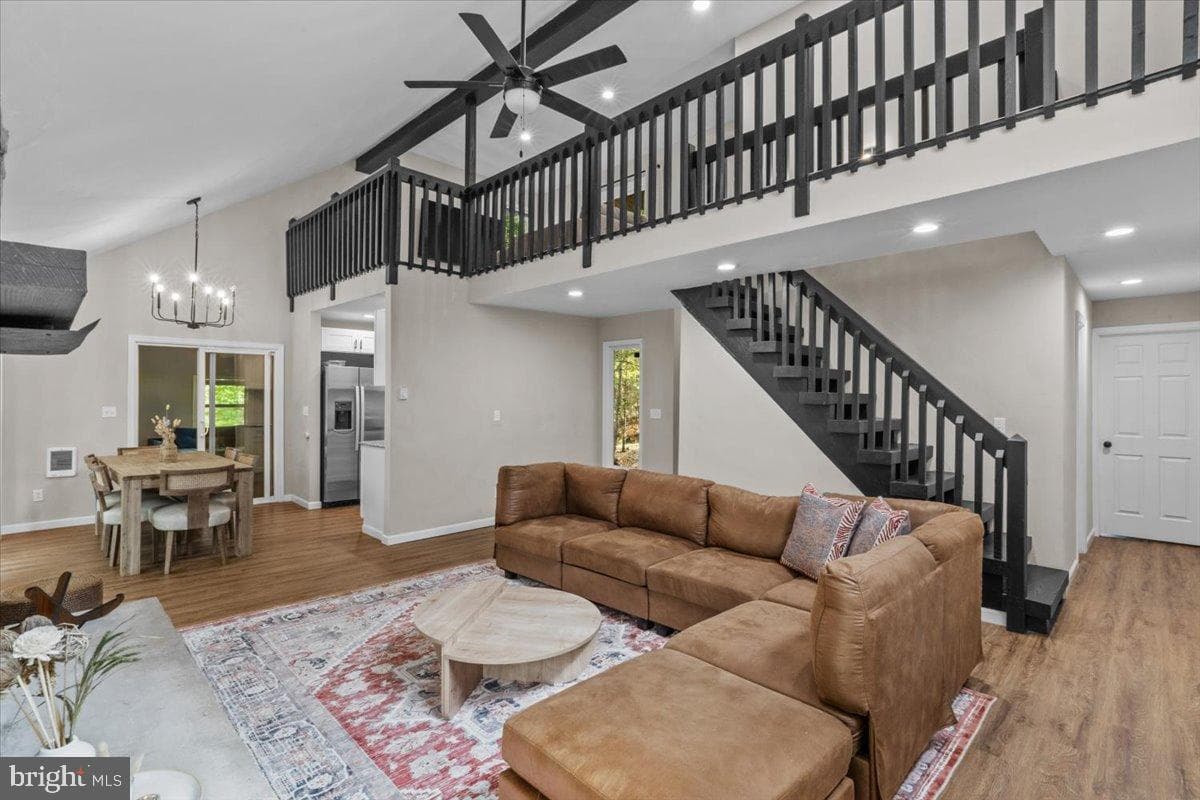 415 Canterbury Road photo 1