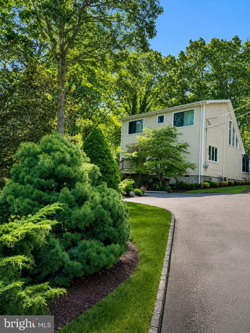 100 Red Rock Cir, Hawley