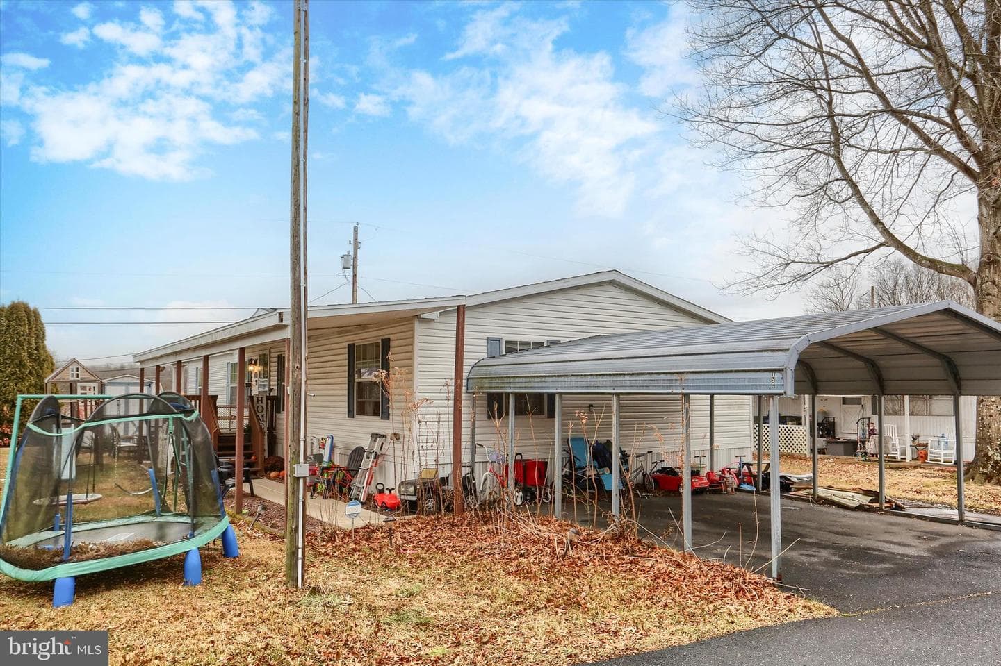 150 Mallory Boulevard photo 1