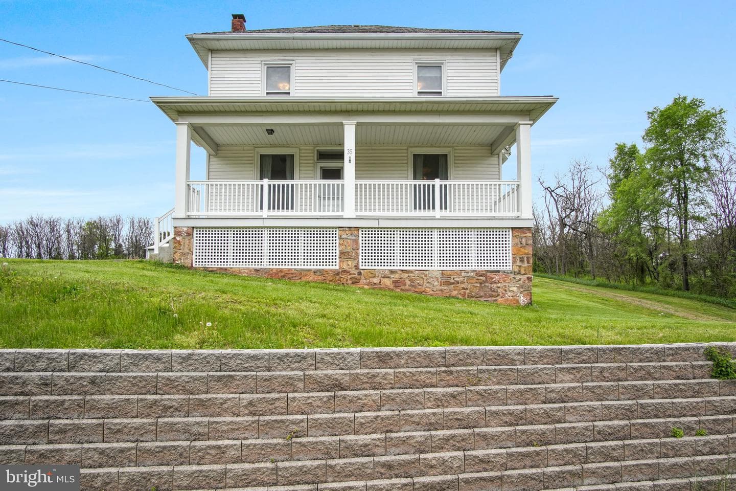 35 Red Hill Road photo 1