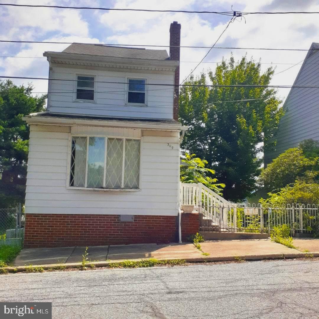 309 Chestnut Street photo 1