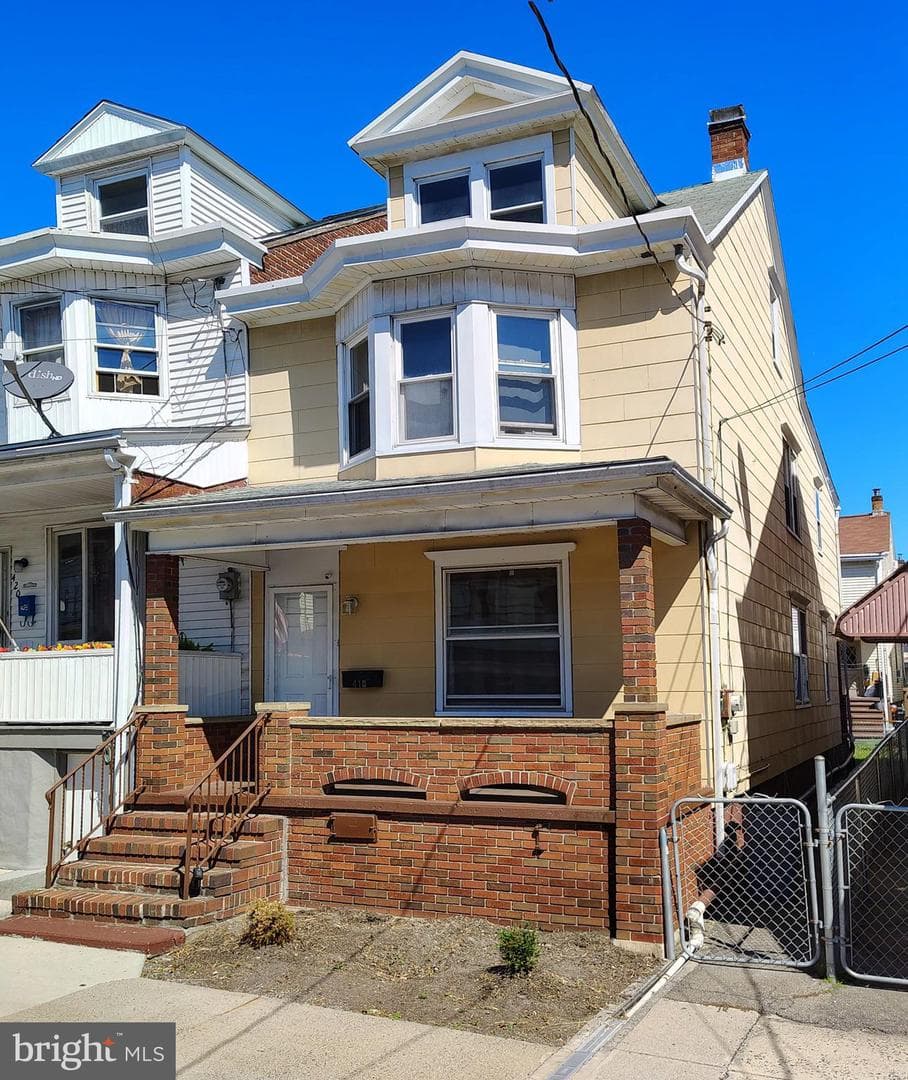 418 N North Street photo 1