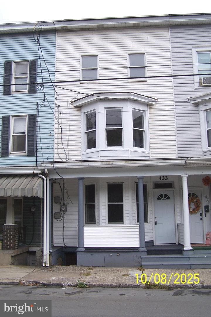 433 N Railroad Street