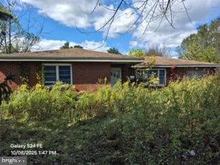 33 Adams Road photo 1