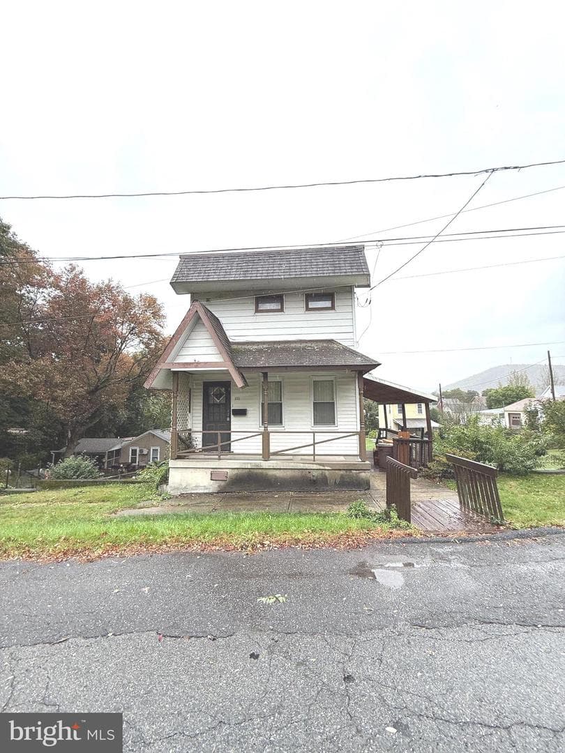446 Biddle Street photo 1