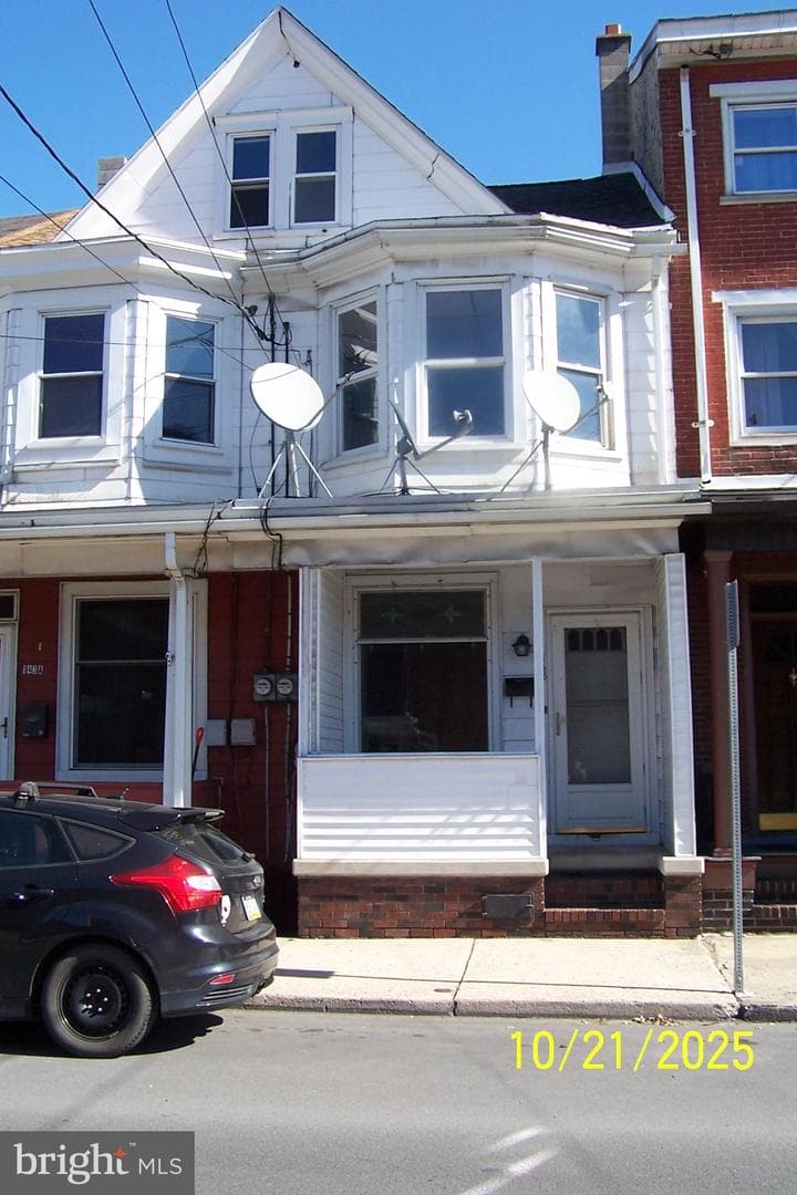 143 N Pine Street photo 1