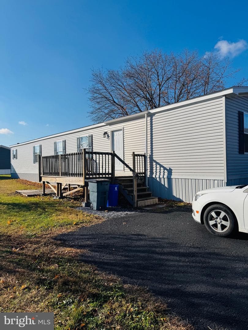 720 Mountain Road photo 1