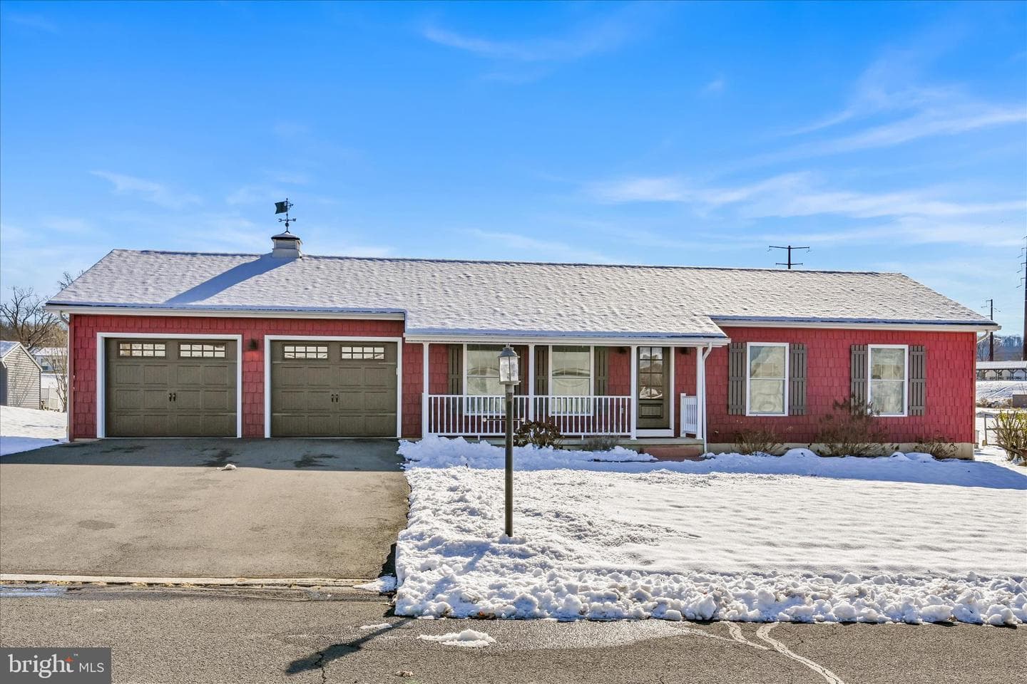 612 Orchard Avenue photo 1