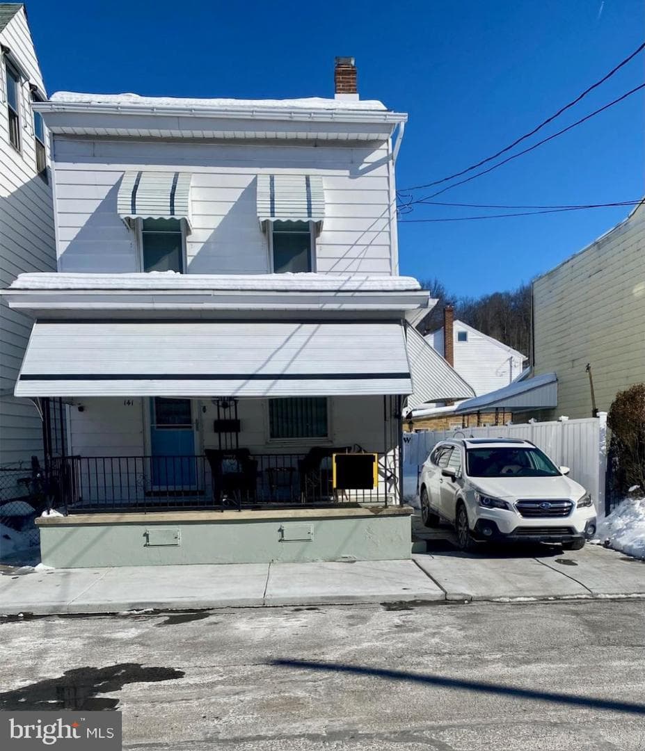 141 S Nicholas Street photo 1