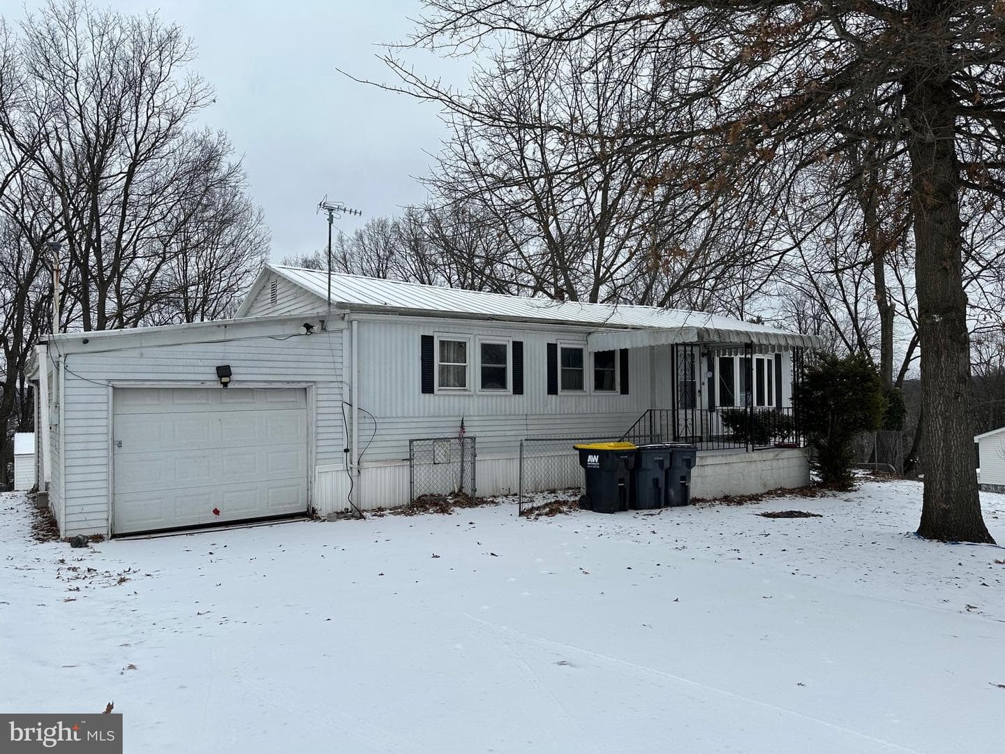 1063 Chestnut Street photo 1