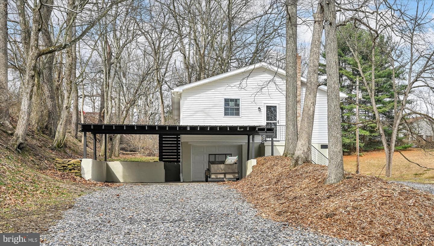 1024 Pine Street photo 1