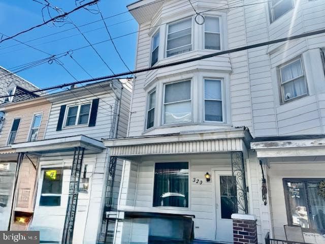 320 W Coal Street