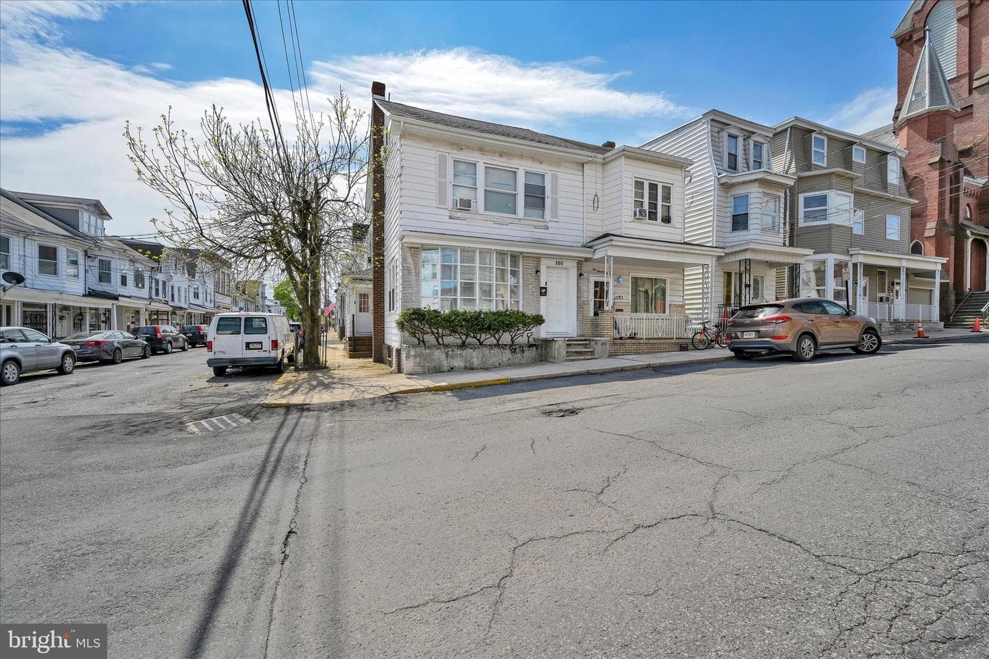 100 W Cherry Street