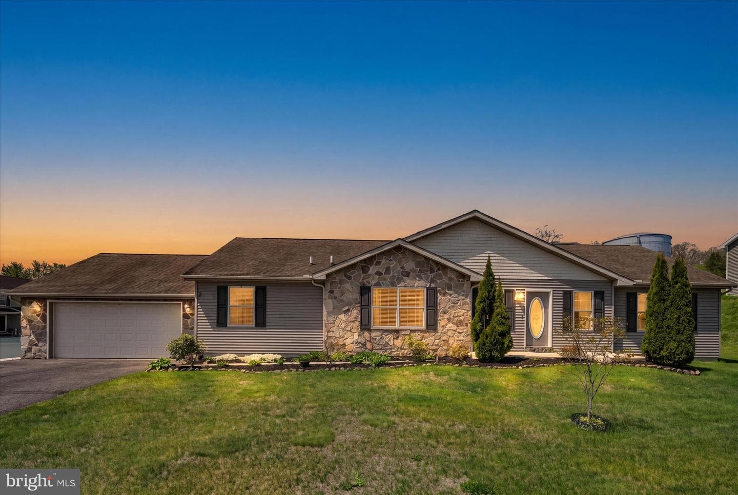 12 Hillside Vista Drive
