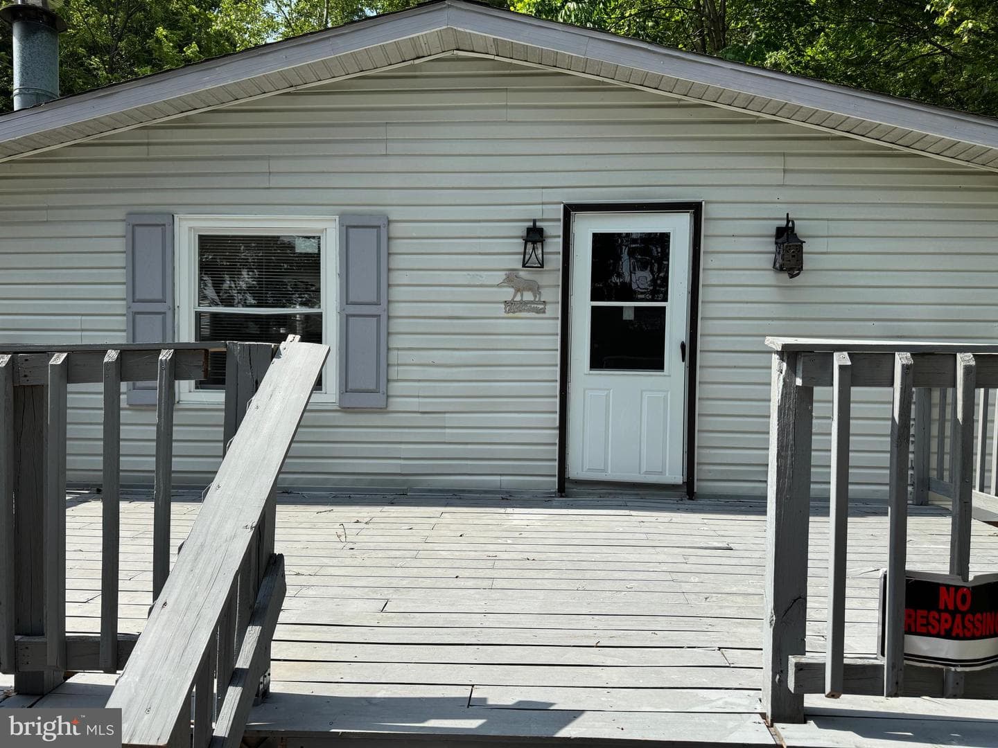 15 School St, Barnesville