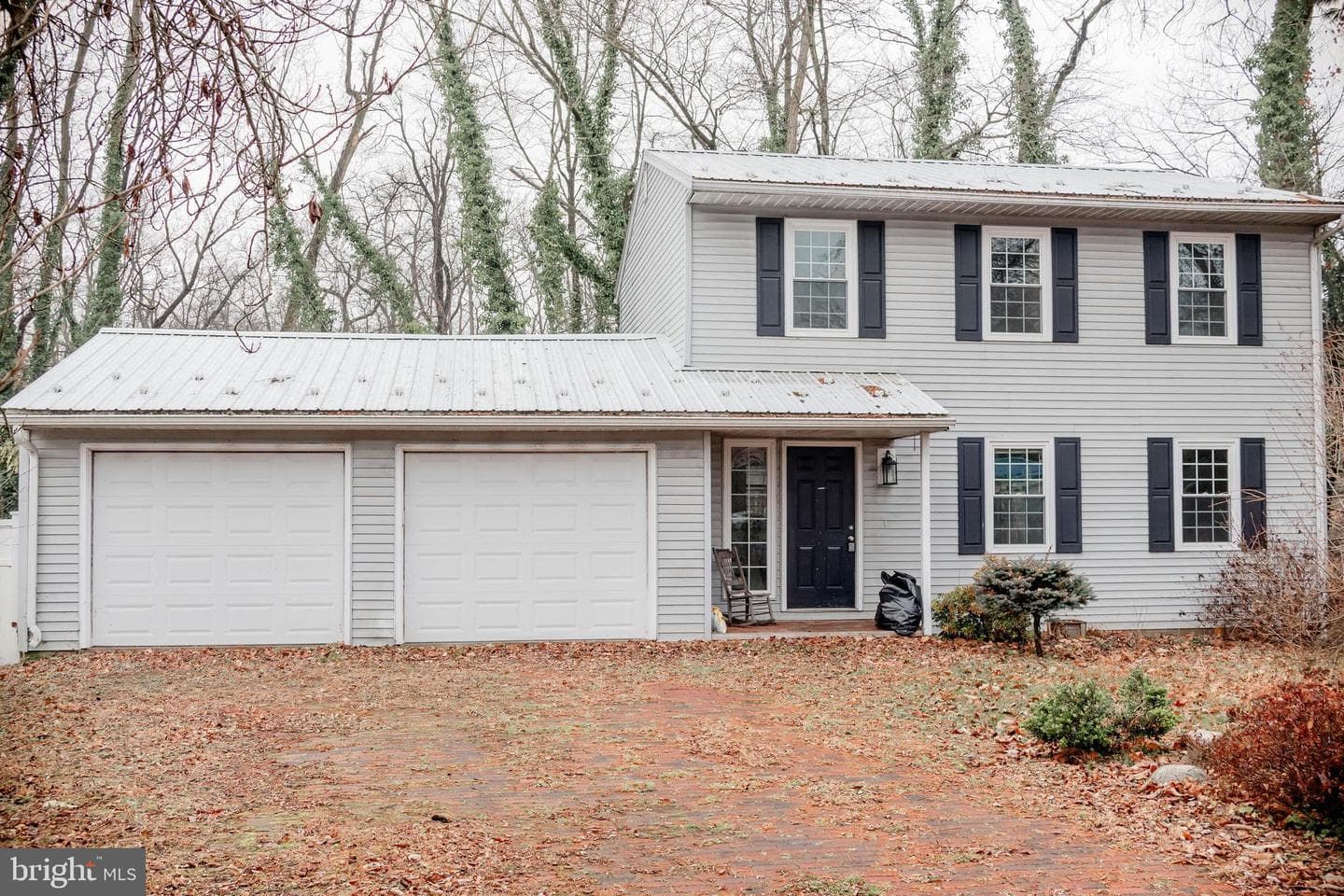 8 Garden Circle photo 1
