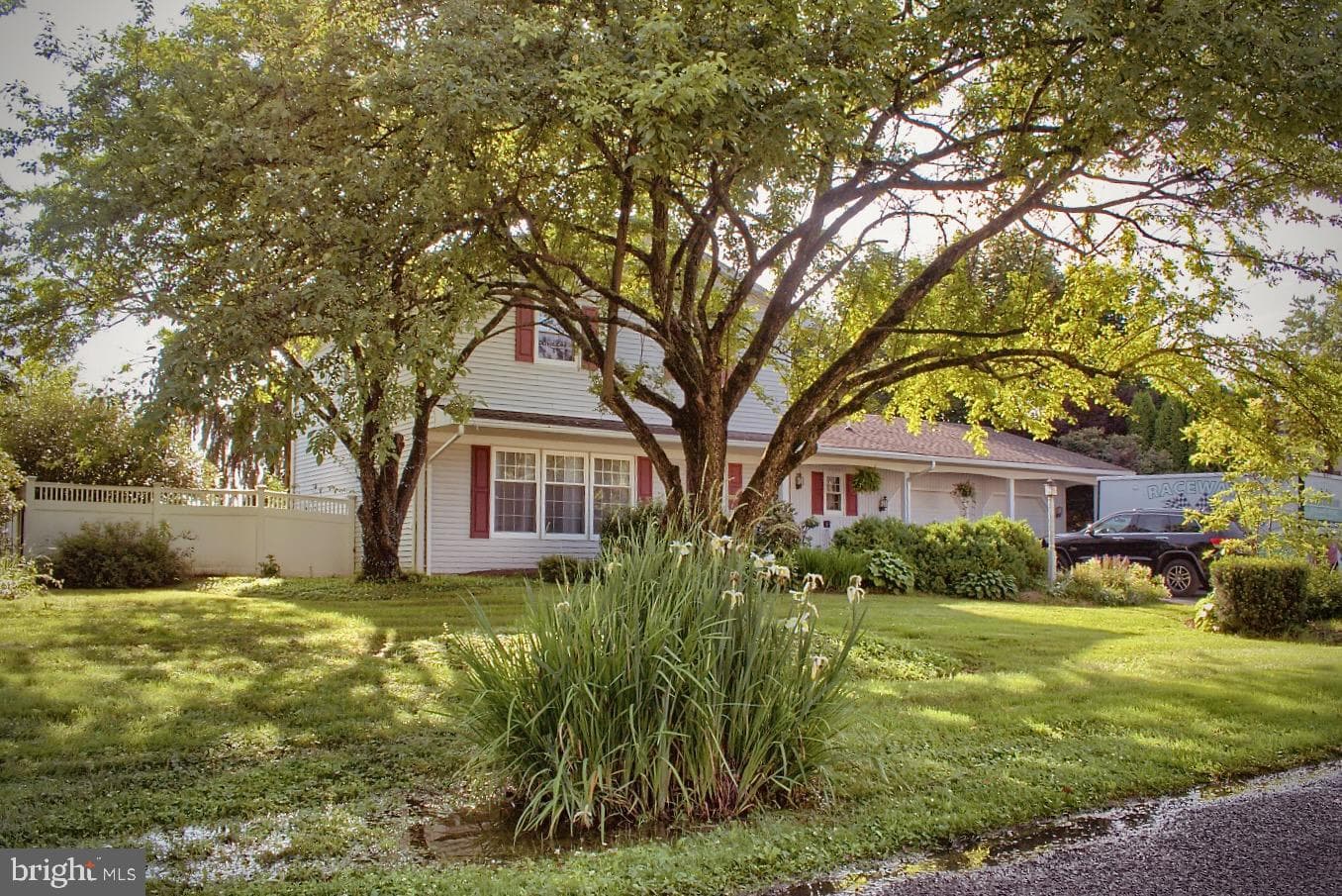 209 S 18th Street photo 1