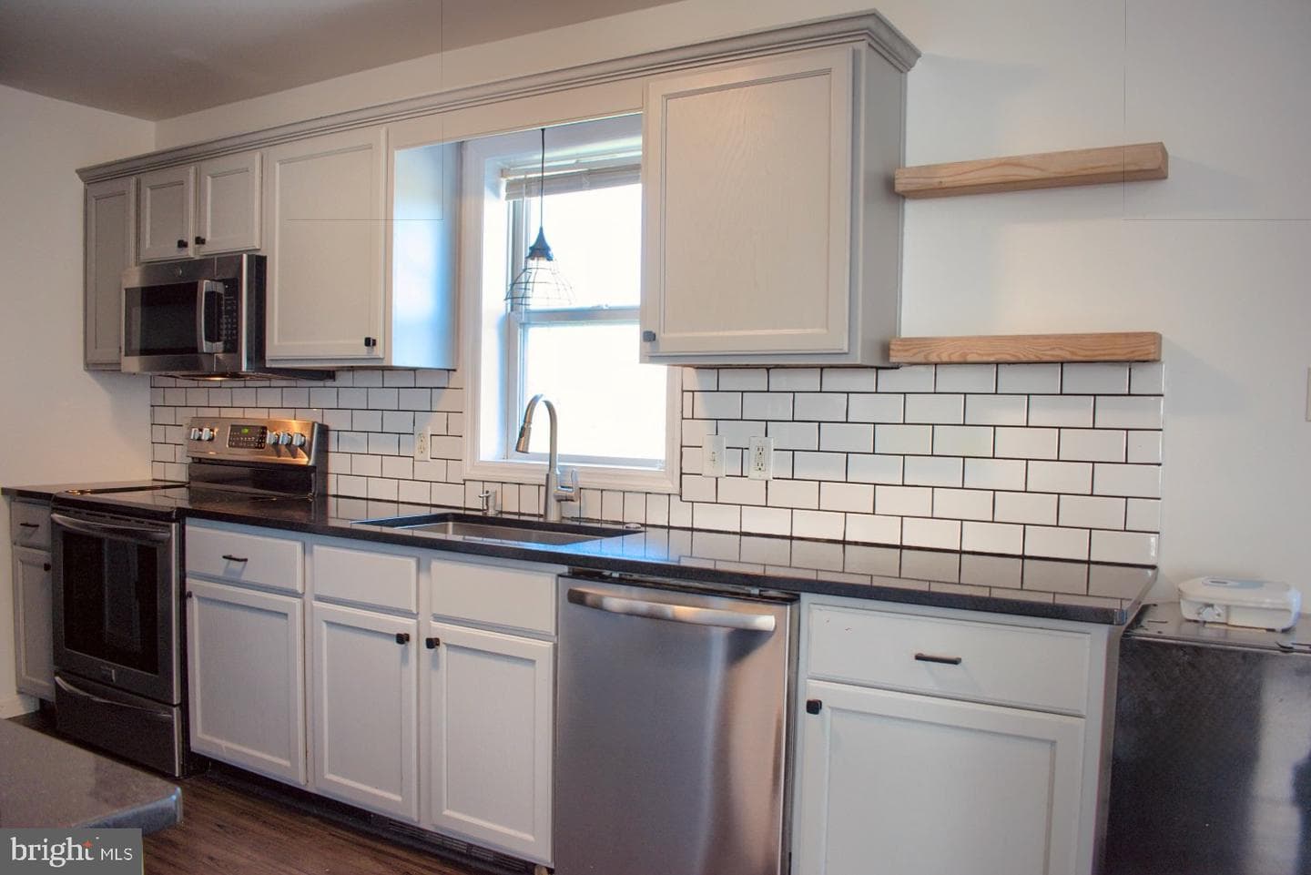 131 Meadow Green Drive photo 1