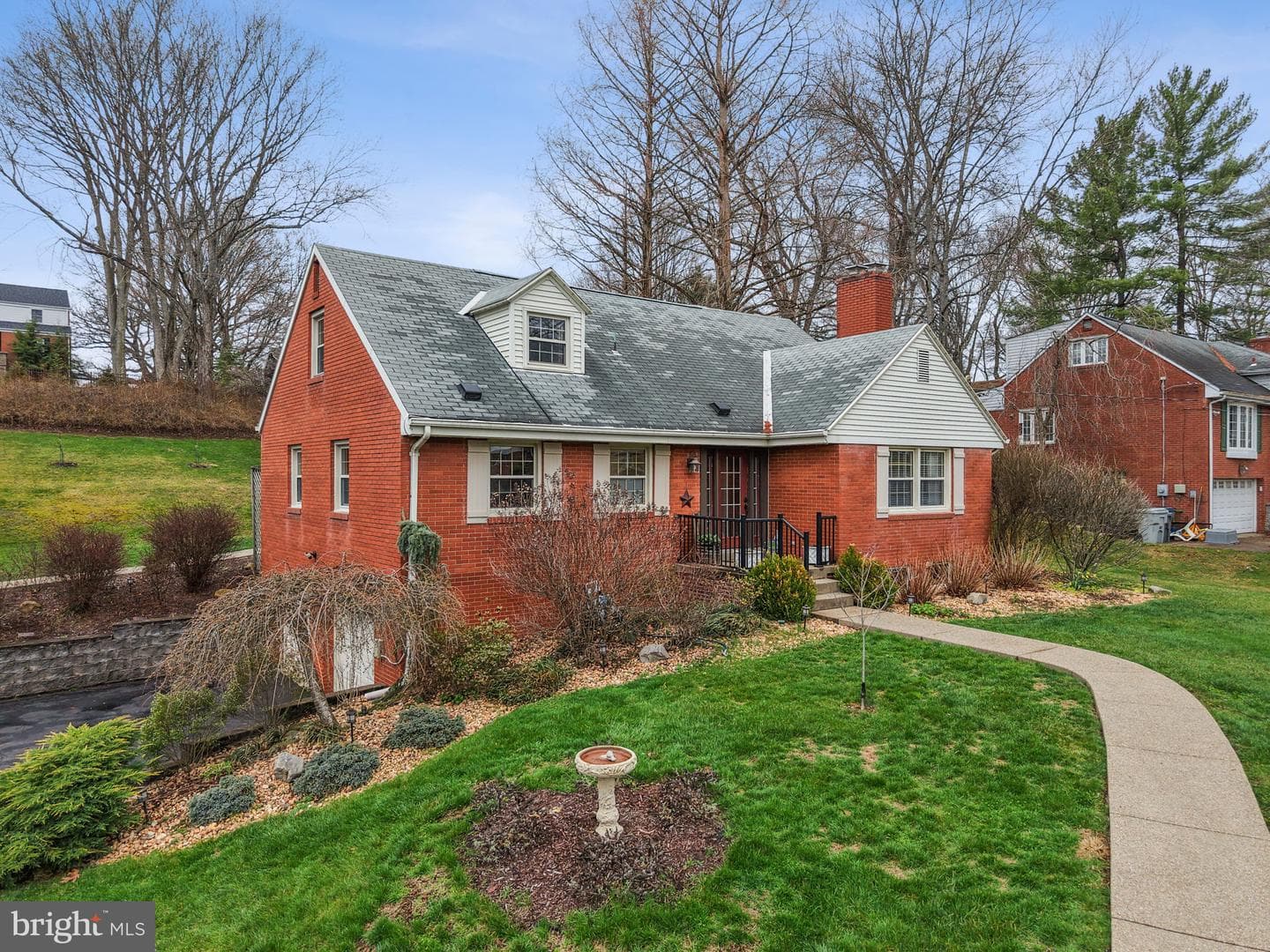 223 Ridgeview Drive photo 1