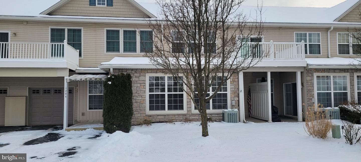1204 Crestview Lane photo 1