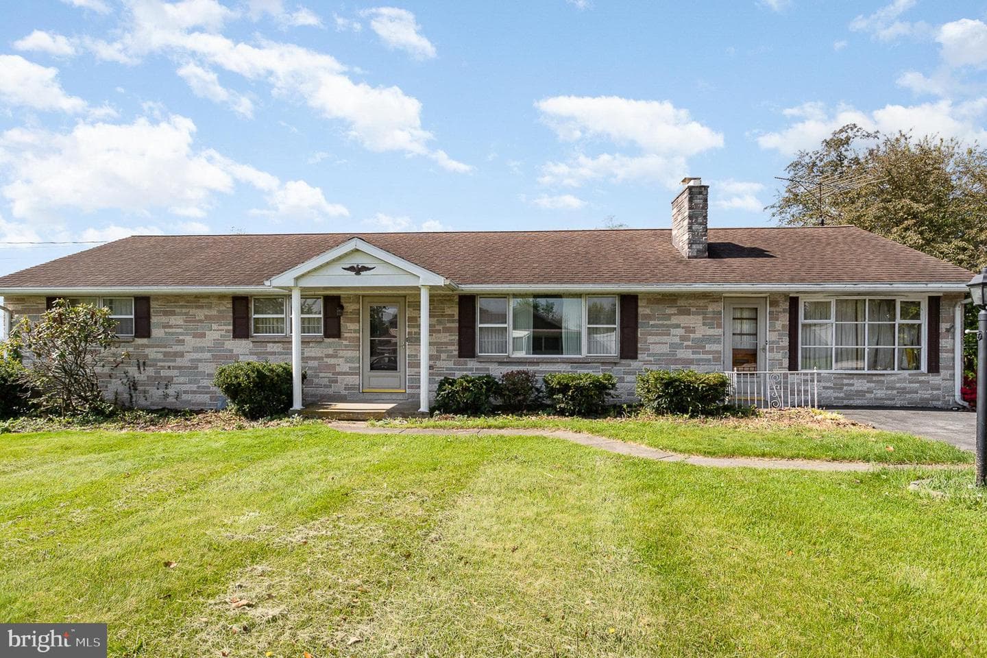 3051 Salem Avenue photo 1
