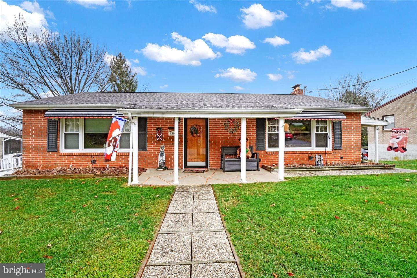 129 Pine Street photo 1