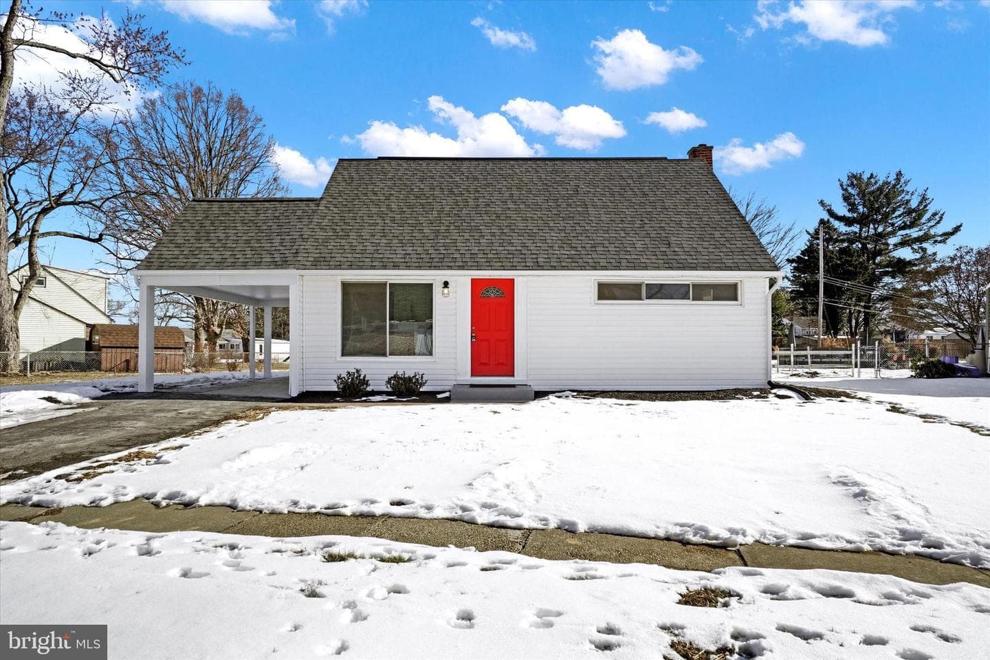 141 Stony Brook Drive photo 1