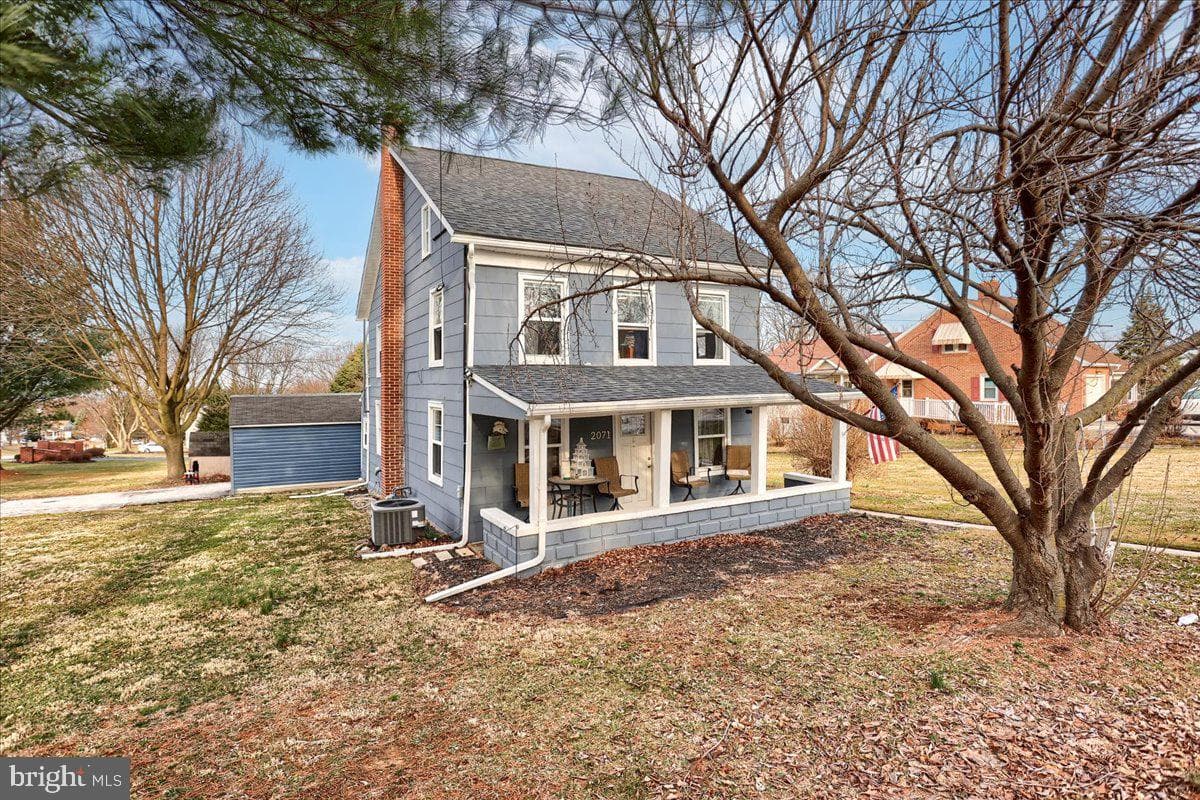 2071 Grandview Road photo 1
