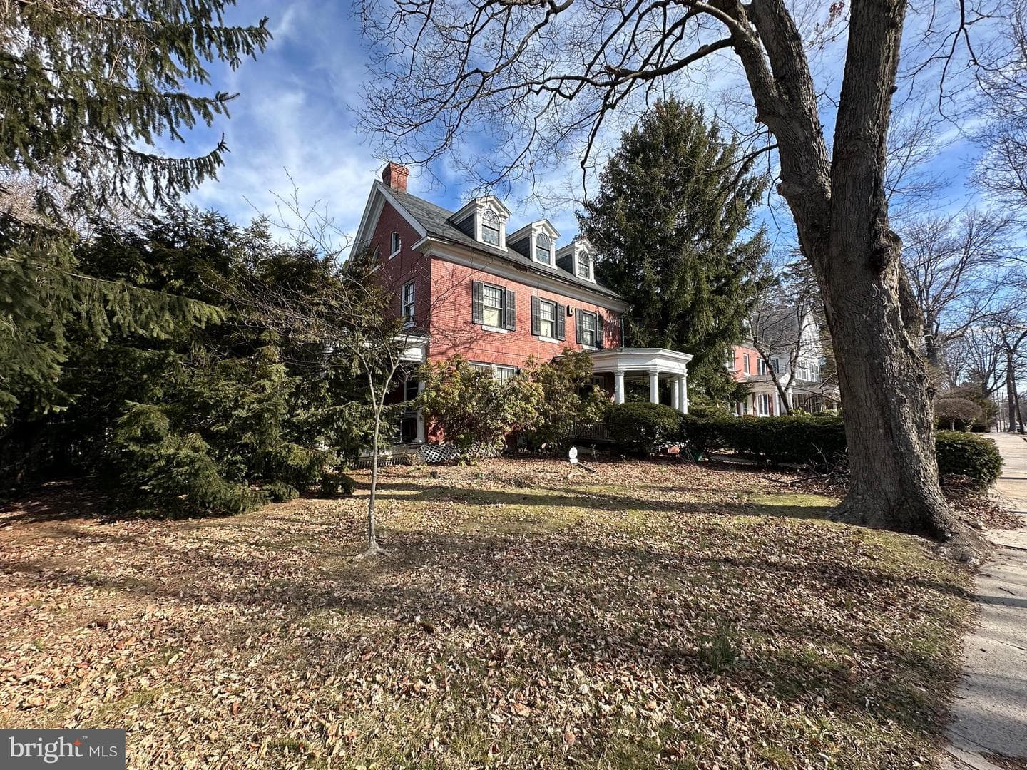 135 W Springettsbury Avenue photo 1