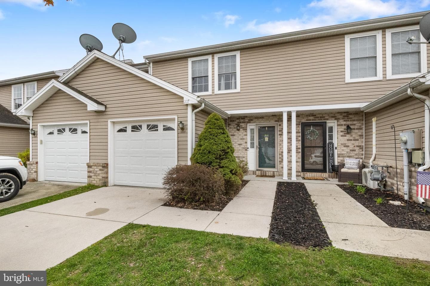207 Autumn Woods Court photo 1
