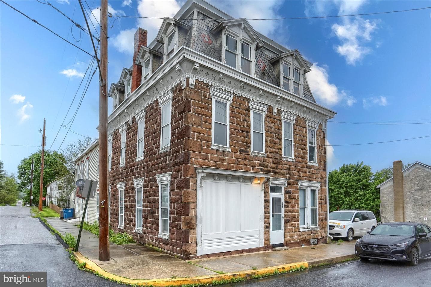 107 W Front Street photo 1