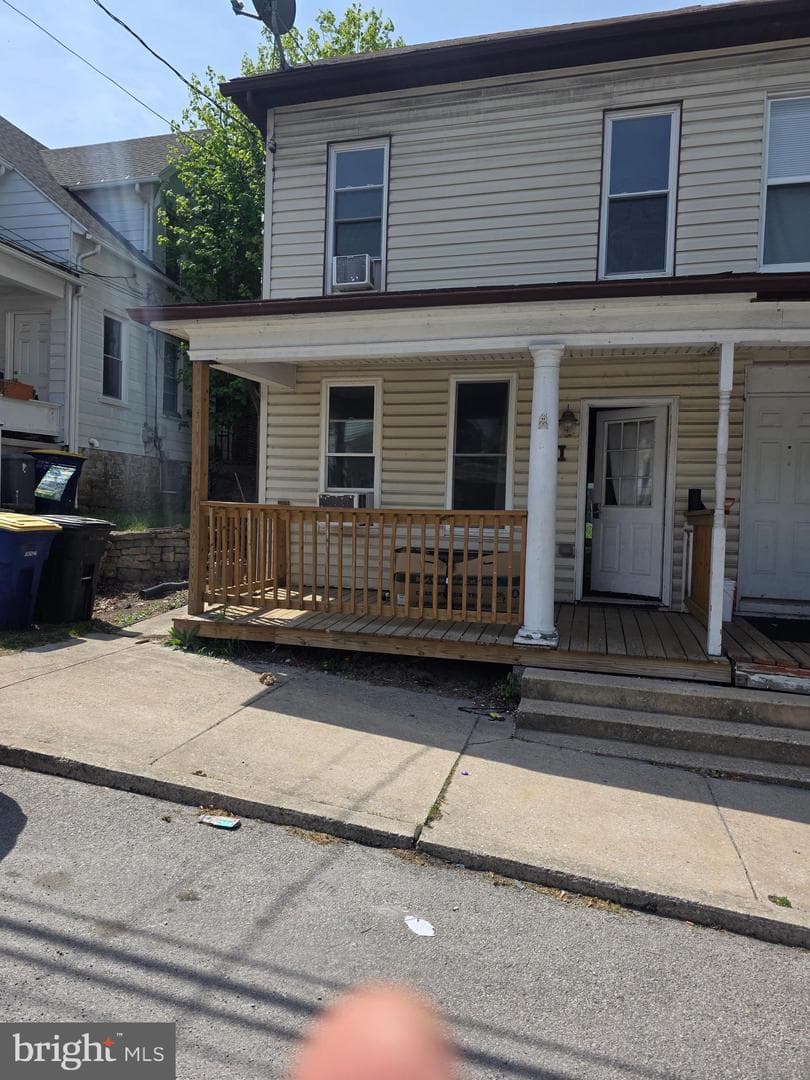 24 S Front Street photo 1