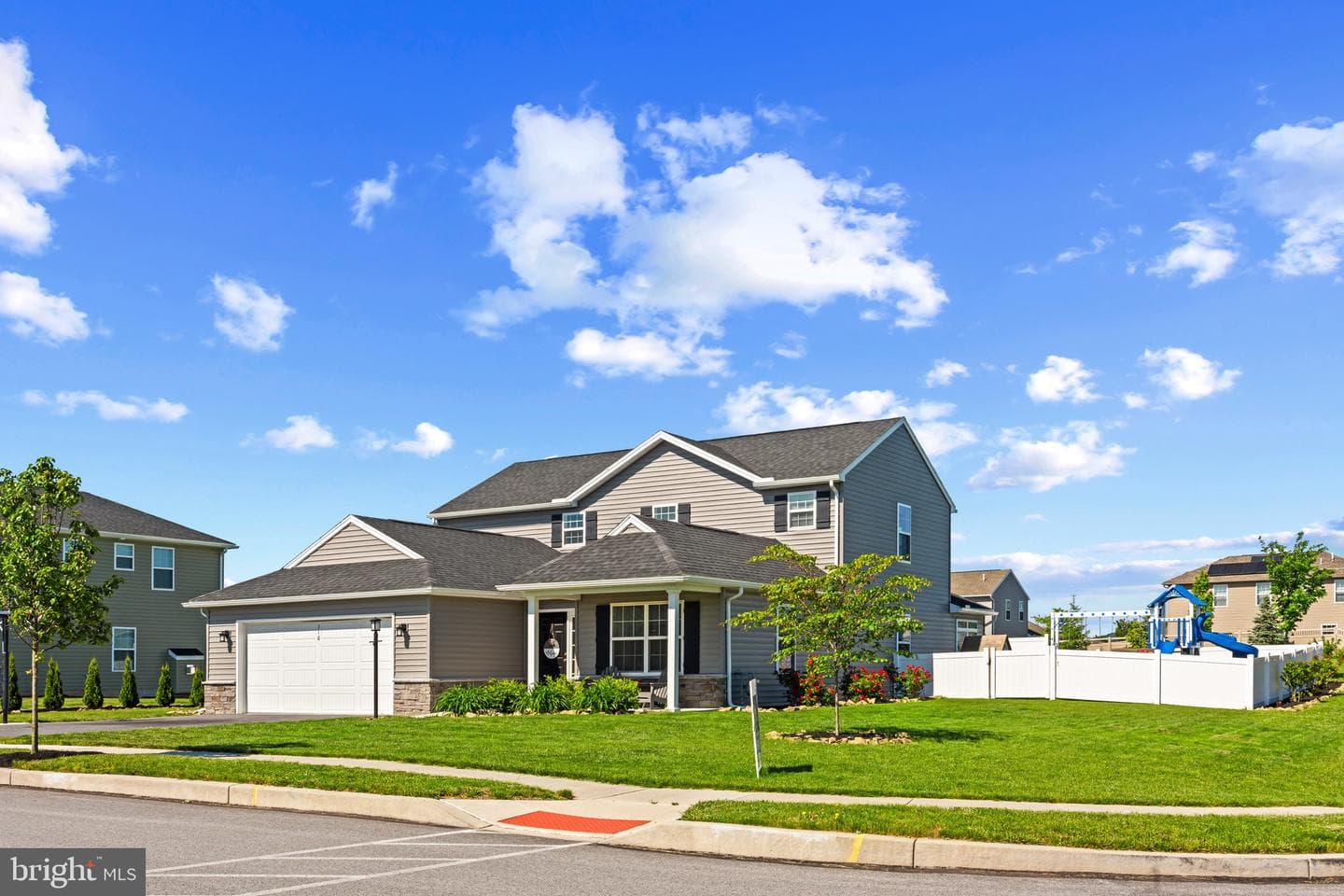 216 Eagle Road photo 1