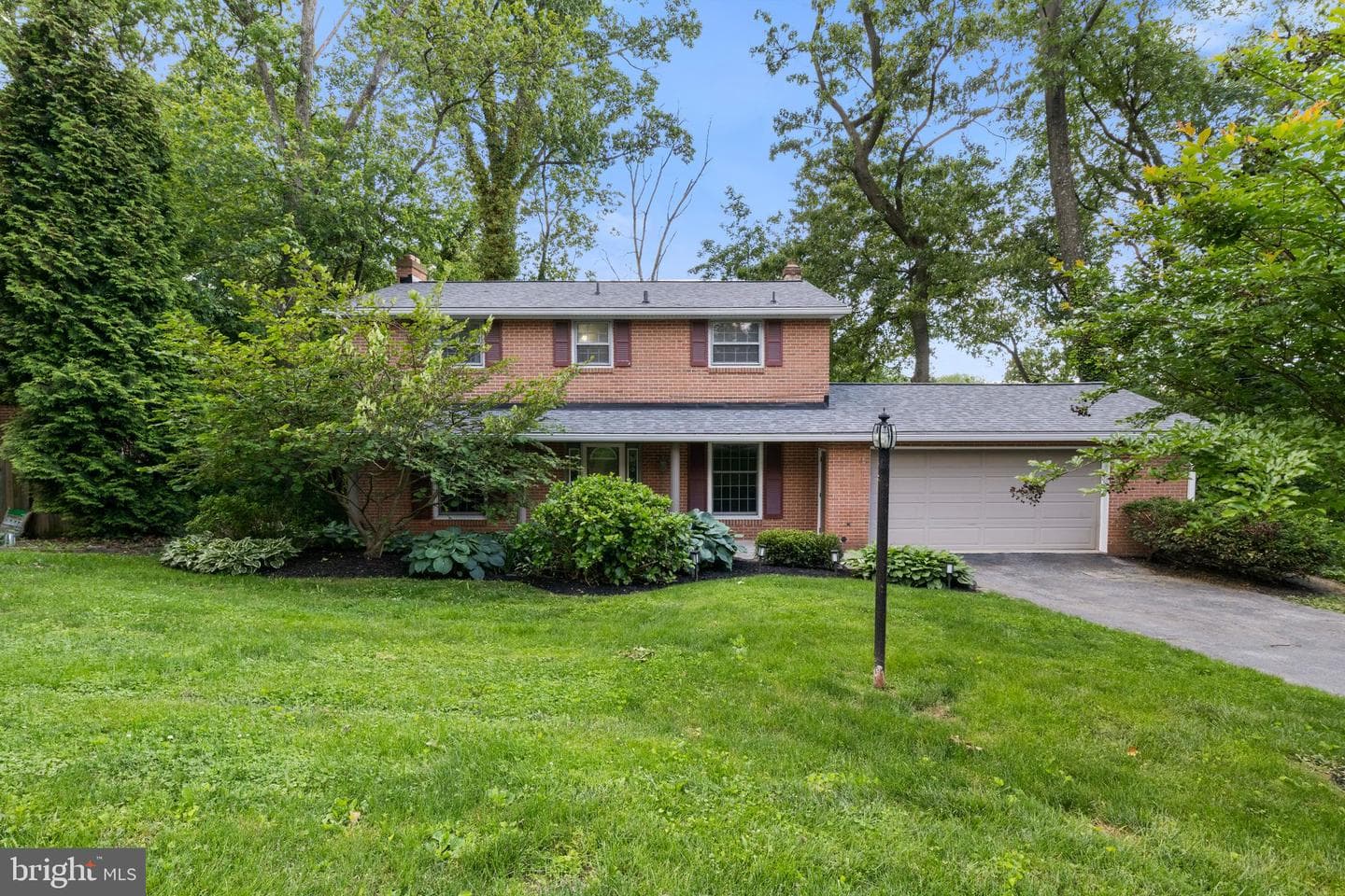 2648 Cambridge Road photo 1