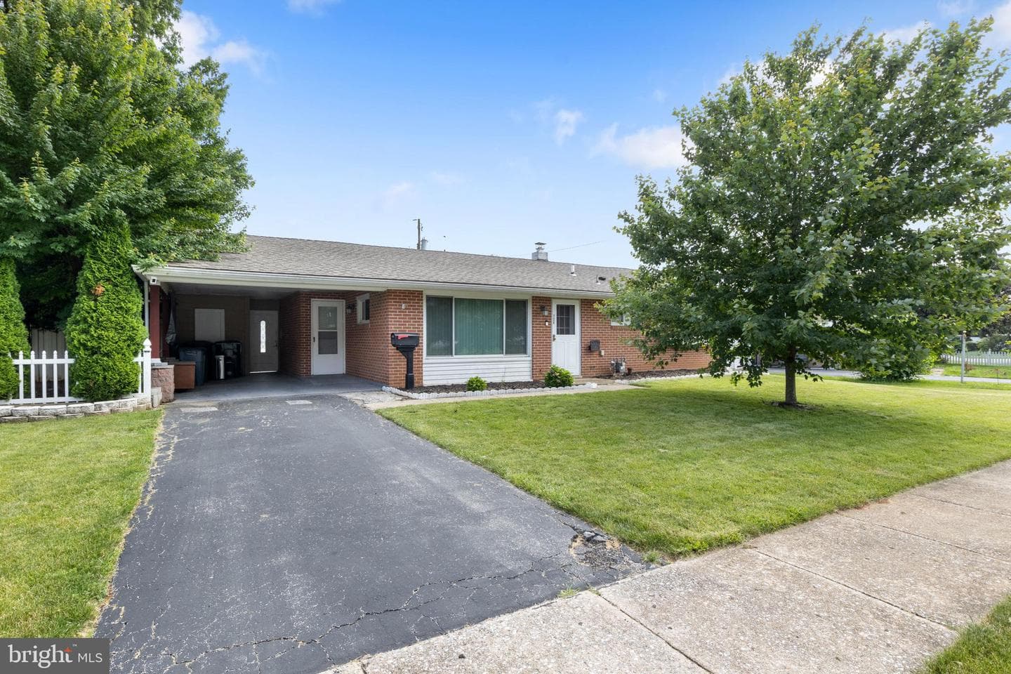 728 Gunnison Road photo 1