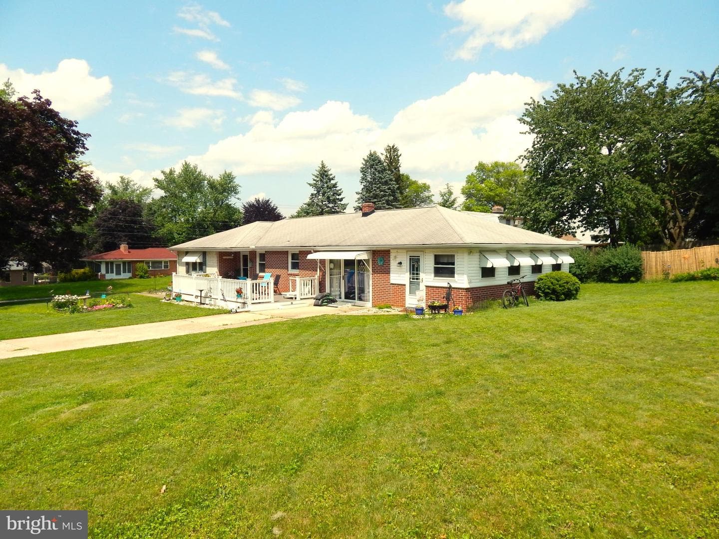 178 Nancy Avenue photo 1