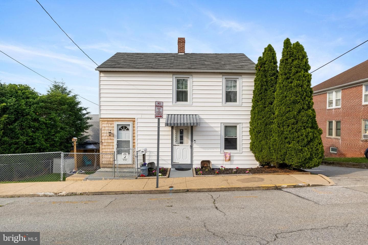 99 S Pine Street photo 1