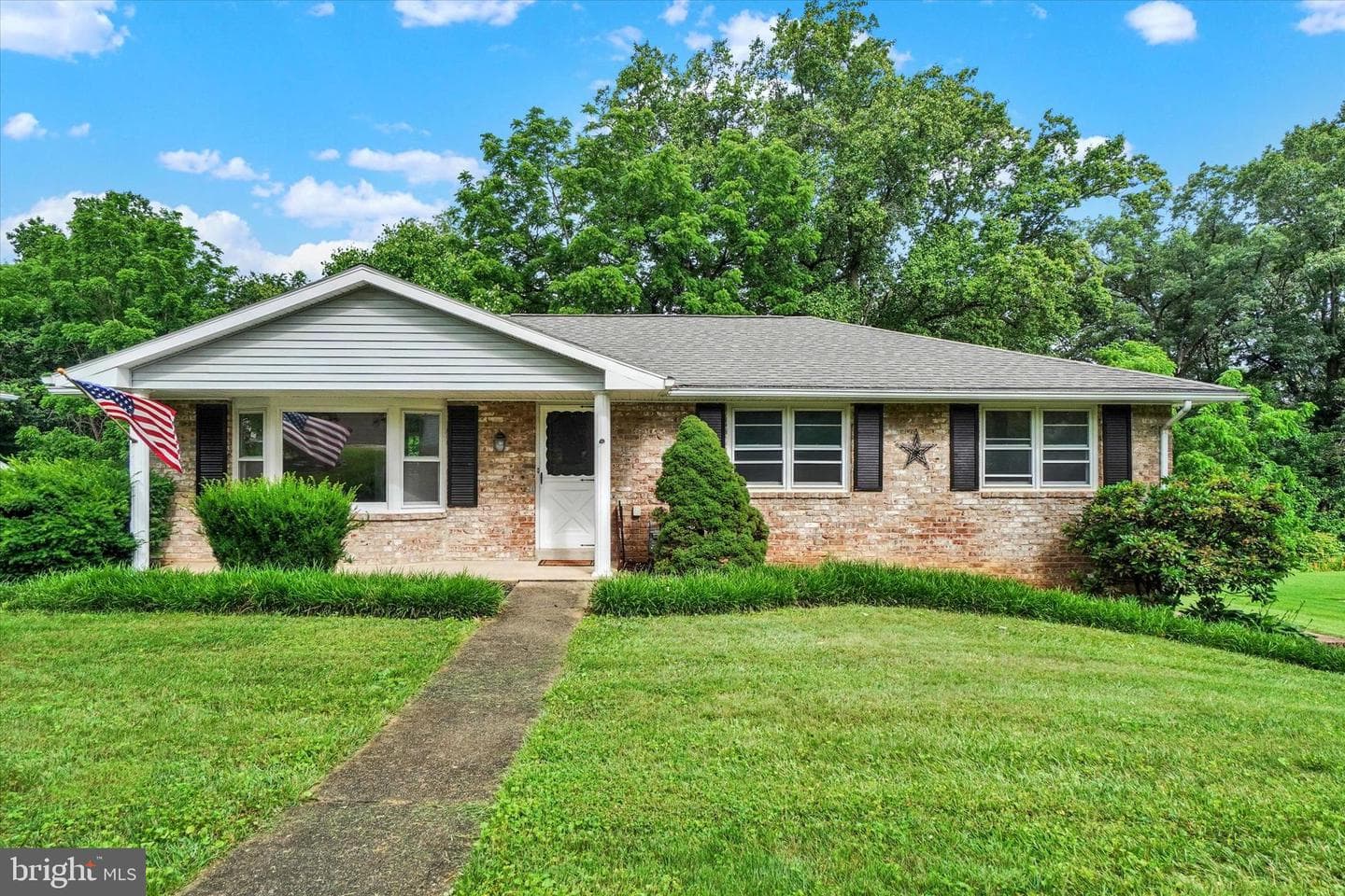 4135 Robinhood Drive photo 1