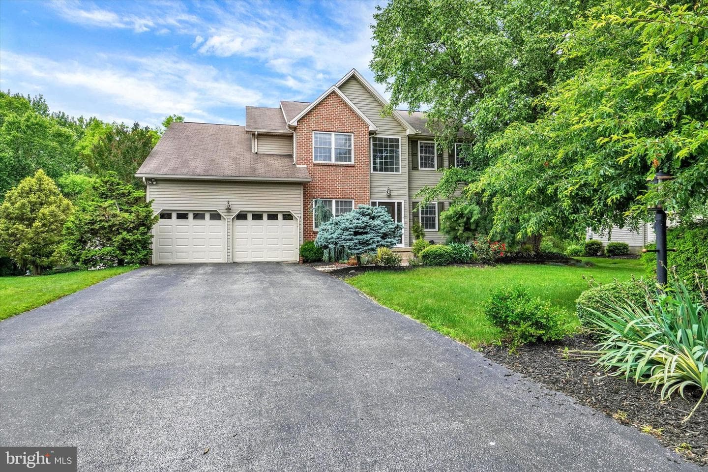 857 Willow Ridge Court photo 1