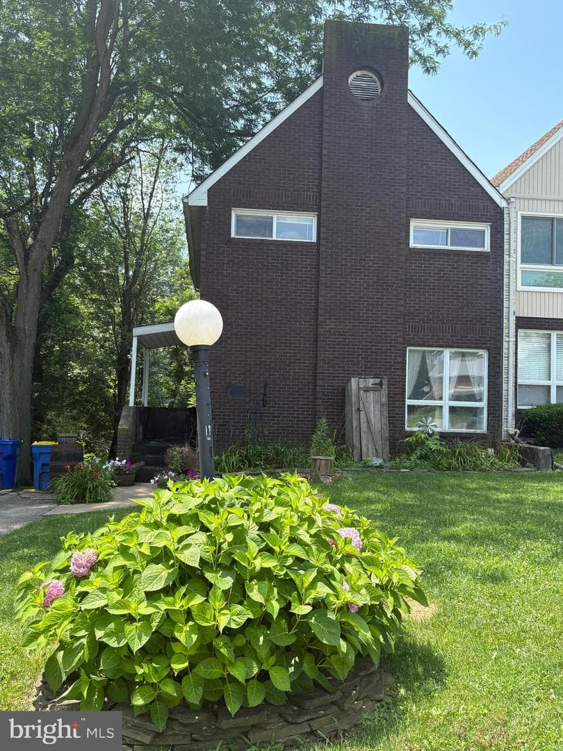 3115 Equinox Road photo 1