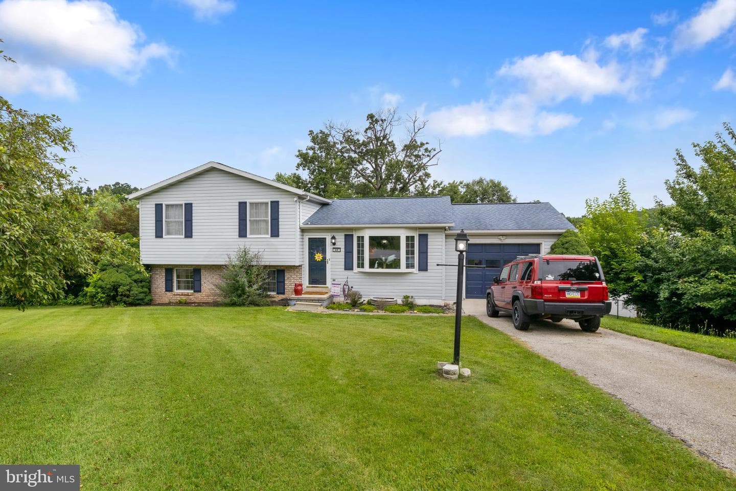 42 Arlene Drive photo 1