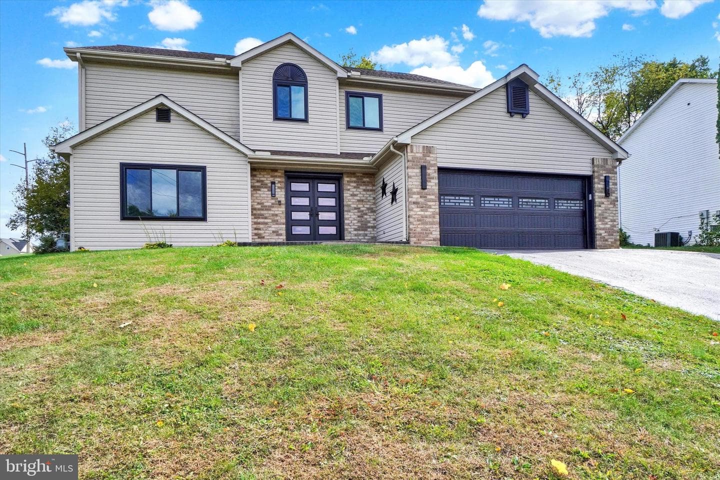 306 Mohawk Drive photo 1